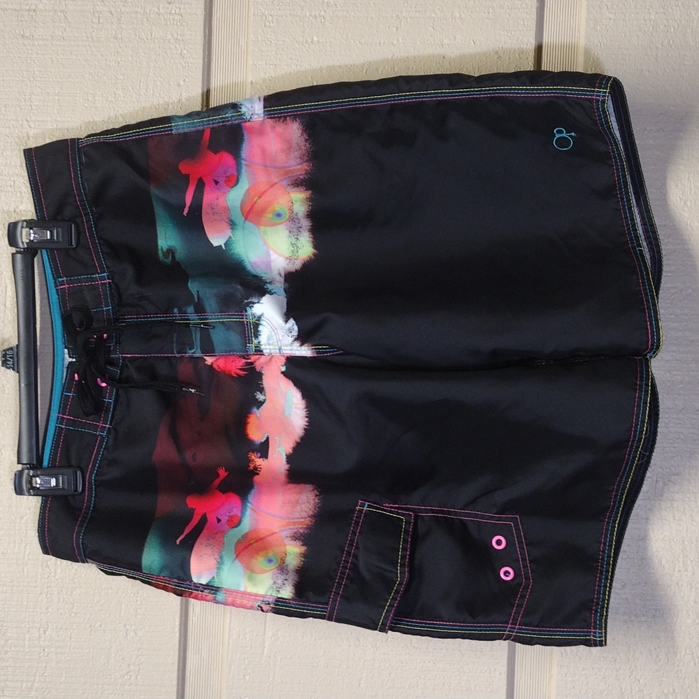 Op 30 Colorful Surfing Graphic Board Shorts